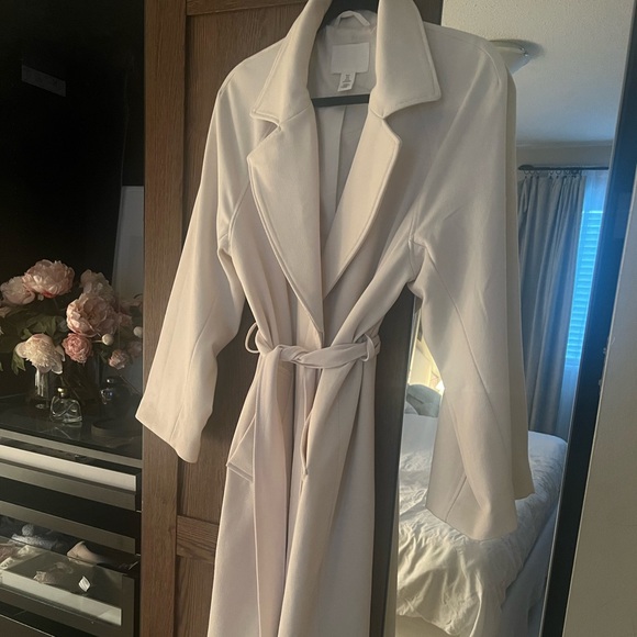 H&M Tie-Belt Coat in Ivory / Size Small - Picture 5 of 8